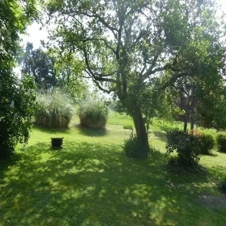 House A Prentigarde بيت للعطل *