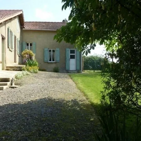 بيت للعطل House A Prentigarde