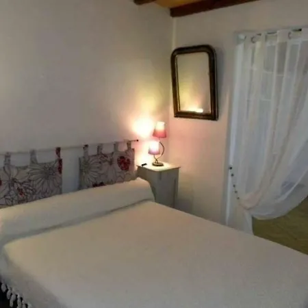 بيت للعطل House A Prentigarde